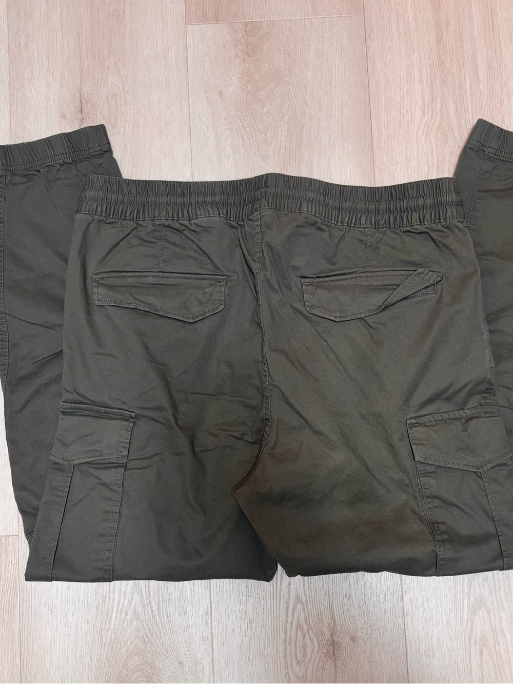 Men's khaki green Cargo Jogger Pants - Casual Utility - Picture 6 of 9